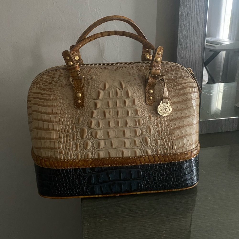 Brahmin Handbag in Tope and Black Color, Brand New with Tag longer strap inside